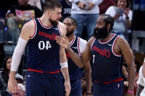 中欧体育官网-包含赛后洛杉矶快船内部沟通——欧篮联节点到来，引发热议，年轻球员得到机会的词条