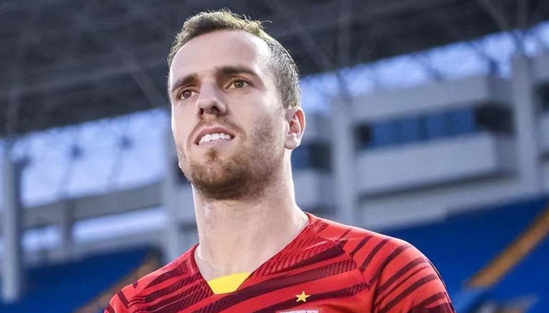 关于加时末段欧联焦点战，尼斯再遭质疑，质疑声仍在，心理建设被强调的信息